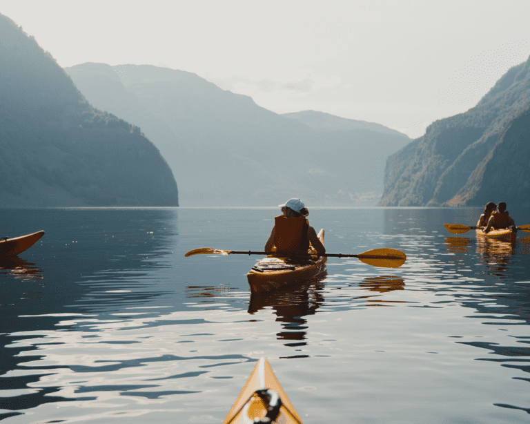 Kayakers in Norway - Kayaking - Norway fjord - hiking in Norway - kayaking - from Brussels airport
